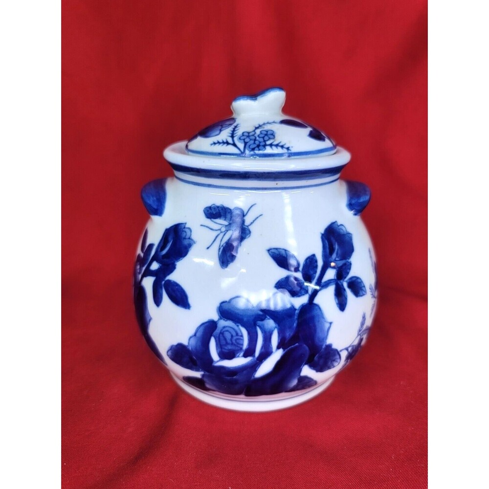Butterfly Oriental Ginger Jar Cobalt Pot Vintage White & Blue Floral